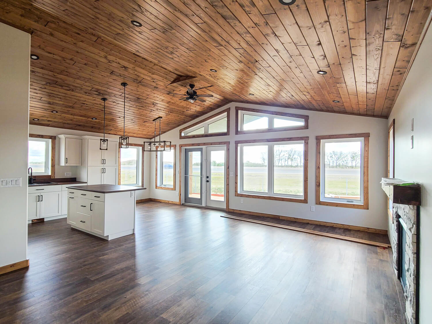 desautels inside